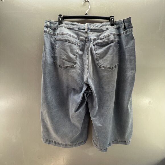 Lane Bryant Jeans Women's Size 24 Mid Rise Wide Leg Crop Signature Denim - Picture 2 of 13